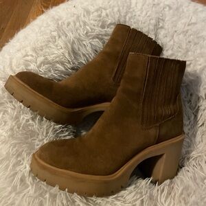 Dolce Vita real leather suede  Heeled Boots Sz 8